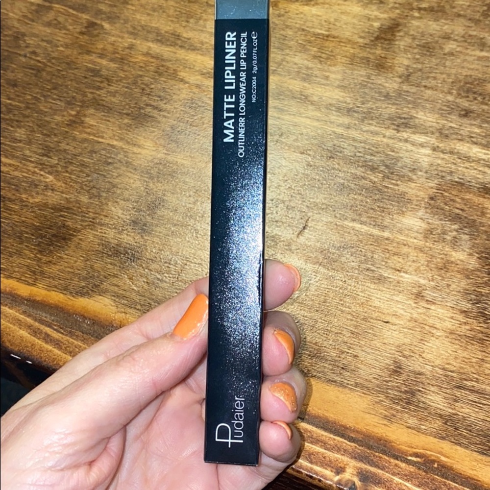 Brand new Matte Lipliner